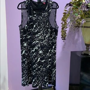Vince Camuto Black and white lined dress
